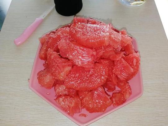 看到你的图我才想起来我下午也剥了柚子,抖音方法.