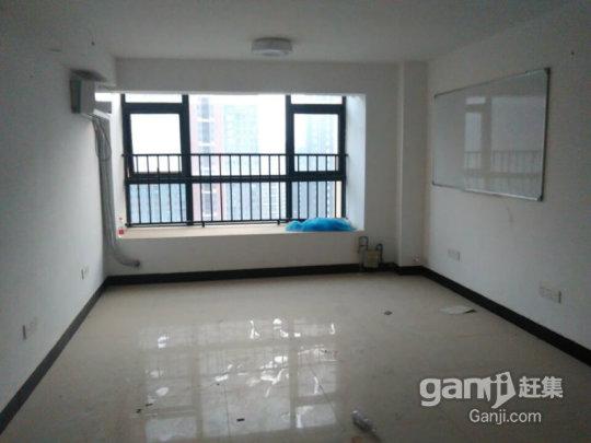 光谷创业街保利茉莉公馆,精装loft办公房,超低超值独此一家