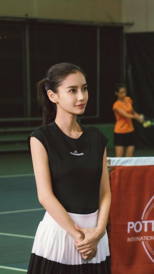 创业时代那蓝杨颖