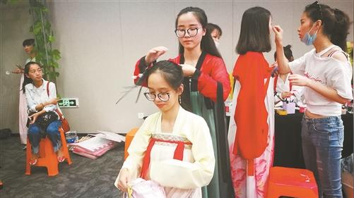 临海办了场"古风相亲会"200名俊男靓女穿汉服相亲