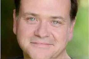 尼克·欧文福特