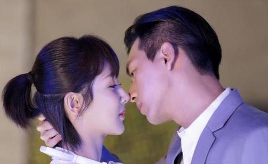 妻子怀二胎6个月，丈夫花38万给表妹买房，她不急不恼赢得漂亮