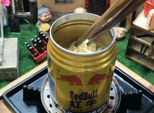 除了火鸡面这款泡面也被抖音捧红网友碗比面值钱
