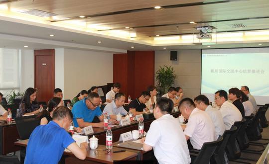集团董事,党委常委,副总经理,总法律顾问张绪海,合约法务部副总经理李