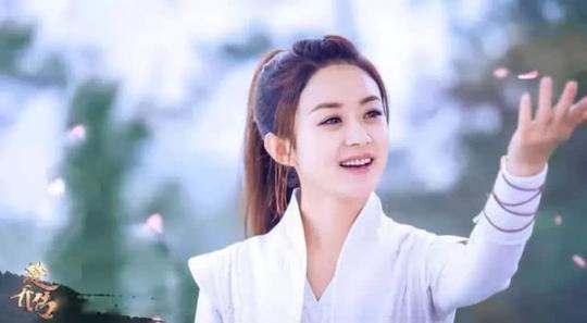 赵丽颖如何逆袭成人生赢家?看她的穿搭就知道
