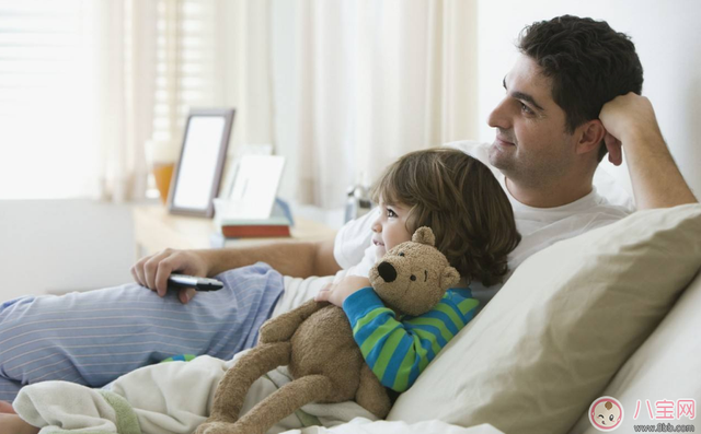 抱孩子累的说说心情短语