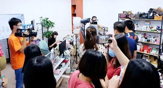 为“数字经济”产业发展出力!番禺钟屏汽车小镇打造电商直播基地