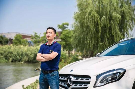 数载创业路,十年漫威粉,这位无畏的70后,把自己活成了现实世界的"
