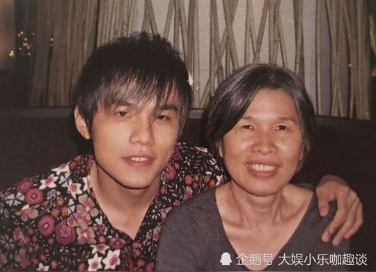 周杰伦16年前写的老歌,不仅重新在抖音大火,还跟赵丽颖有关
