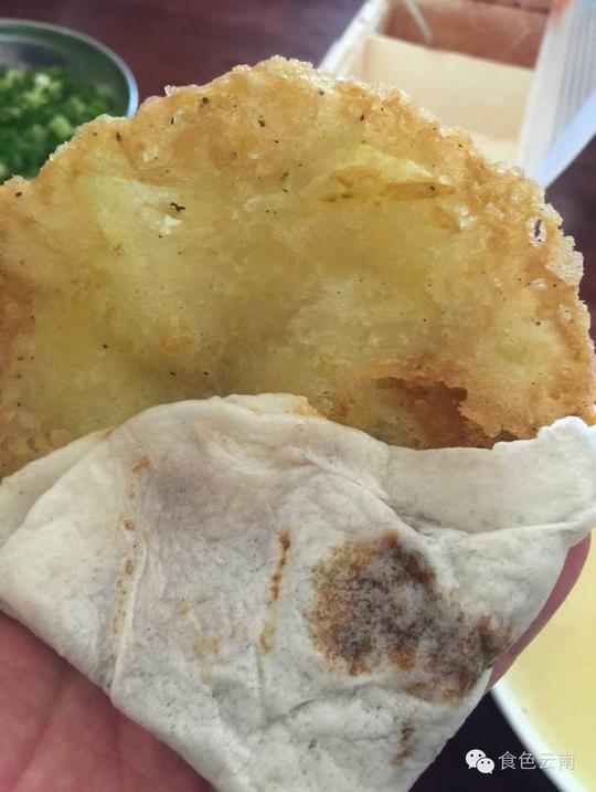 这家没有名字,没有招牌的油糕饵块,每天早上都是门庭若市,生意爆好!