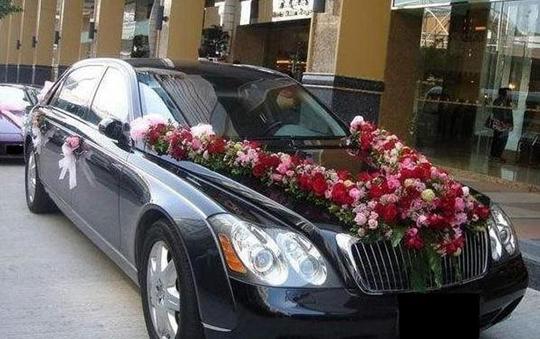 迈巴赫62s婚车出租上海婚车租赁上海诺西租车