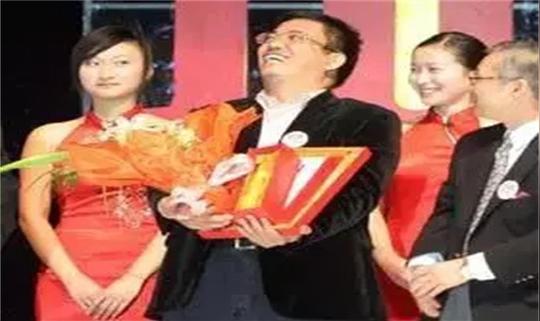 曾与康师傅集团势均力敌，年销20亿，却因老板“太自信”公司倒闭