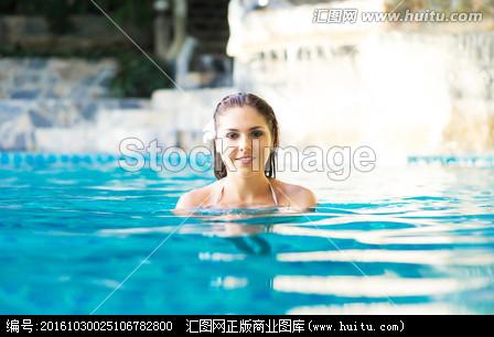 夏天宝宝游泳有什么好处