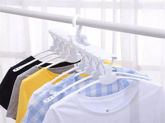 不想叠衣服?这个1秒自动收衣的抖音爆款,让你衣柜空间