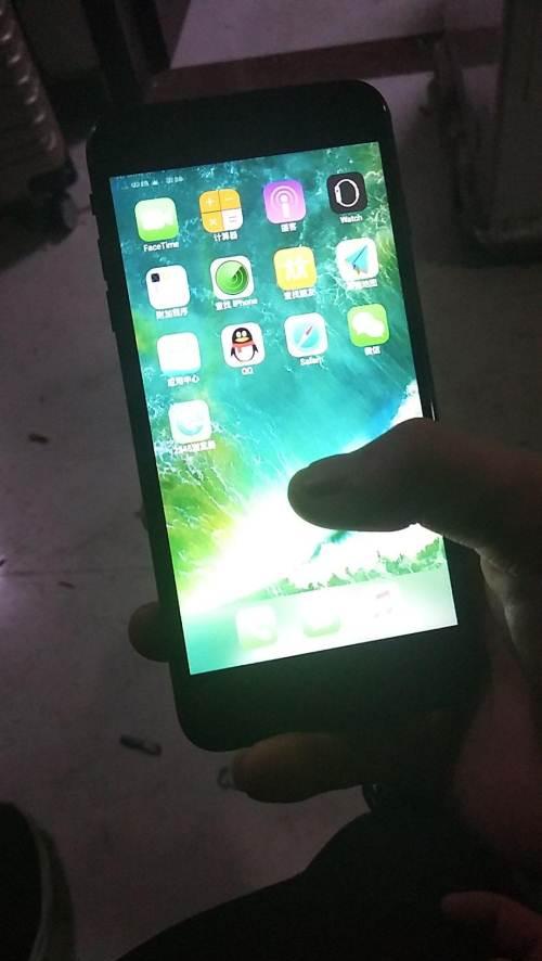 苹果7plus.258g，先付款，后发货，急需用钱。