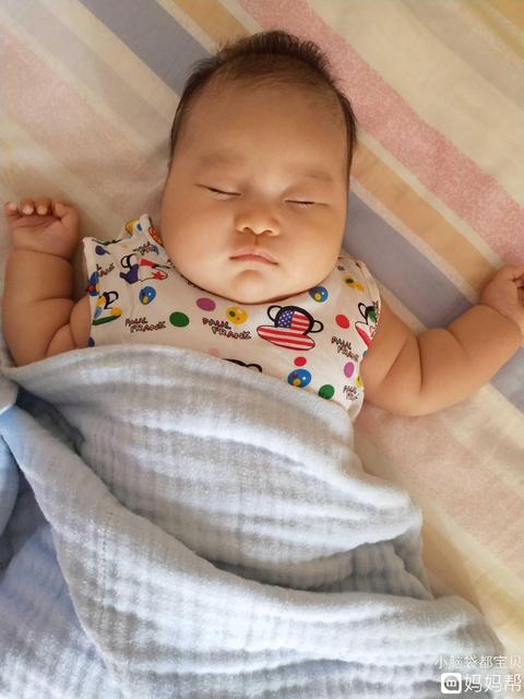 哺乳期出现大小奶怎么纠正