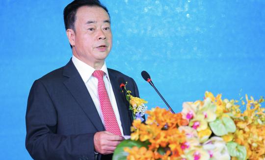 神秘的潮汕地产大亨:发家致富后不忘建设祖国，如今身价220亿