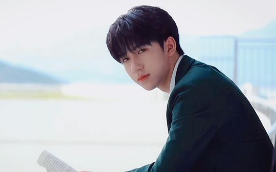 【贺峻霖/时代少年团】最新做梦素材，有!男子高中生赛高!