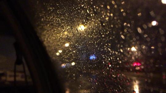 下雨_3840x2160_高清视频素材下载(编号:1180797)__vj