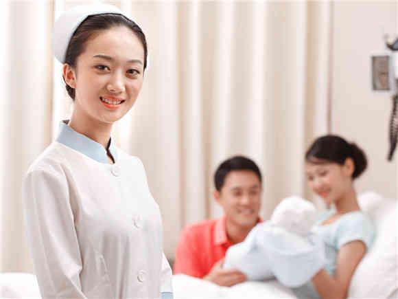 如何护理产妇坐月子