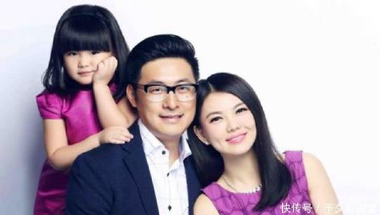 霍震霆|看了李湘的婆婆，再看郭晶晶的婆婆，网友:差距一目了然!