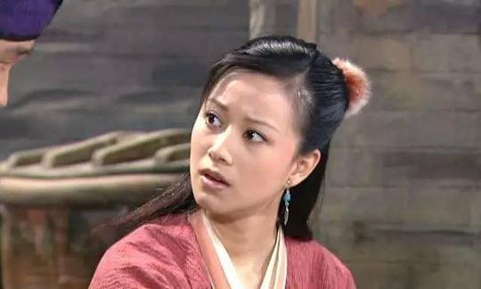 她因内衣广告入行,是武林外传颜值最高的女演员.