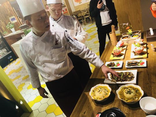 捞汁小海鲜全国90%市场空白!餐饮创业开5平小店就有巨大的利润?