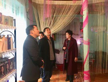 自治区妇联到柯坪县督导妇女创业项目实施情况