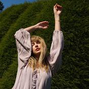 willow(Taylor Swift)