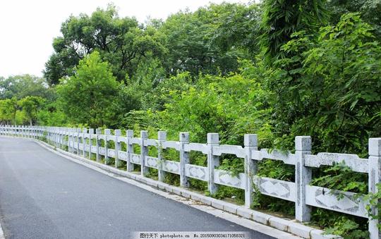石栏杆素材图片道路图片人行道图片走道图片柏油路图片非机动车道图片小路图片青石栏杆图片