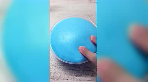 超级软的蓝色水晶泥,解压最好的方式,我都想上去捏几下