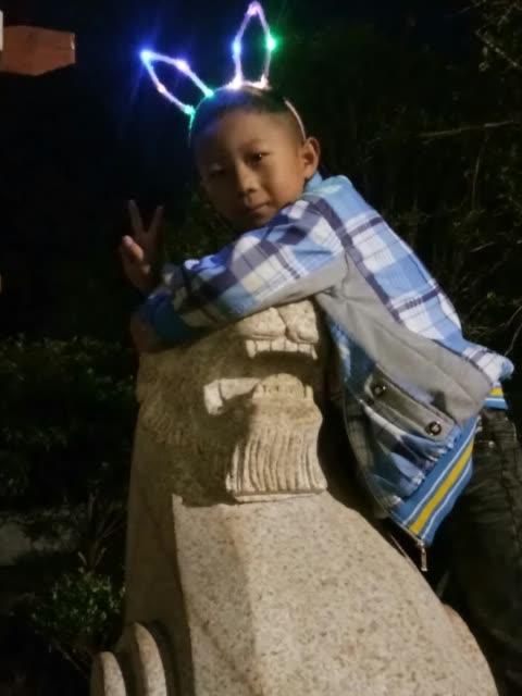 小哲哥78522玩游戏的主页-快手直播