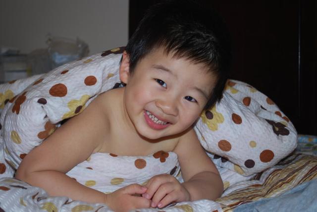 小宝宝不爱洗澡怎么办