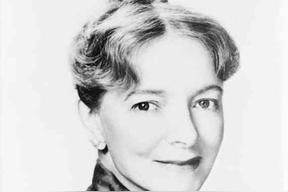 海伦&middot;海丝