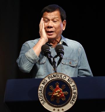 做鬼脸可爱吓人表情包