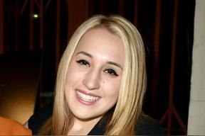 哈莉·奎恩·史密斯