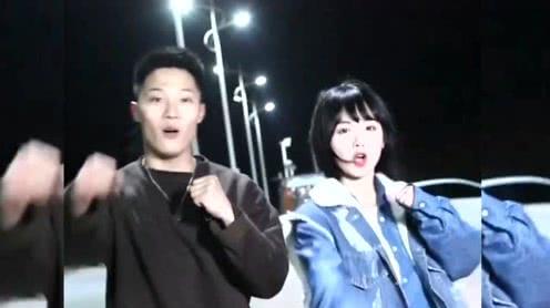 大石桥联盟翻唱《下山》，美女真是颜值担当，这娃娃音贼好听!