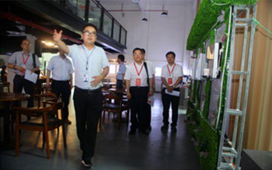 (二)重庆市第三届大学生创新创业成果展