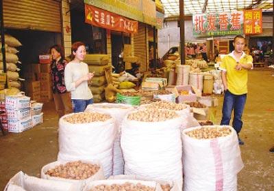 两万奉节人荆州创业薄利多销成千万富翁(图)_