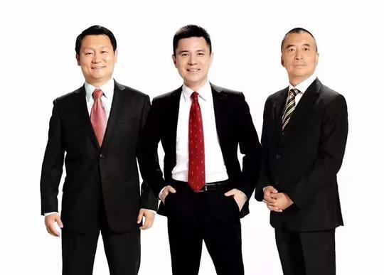 赵普:从央视主持人,守艺人到创业人,我享受这开挂的人生【商评人物