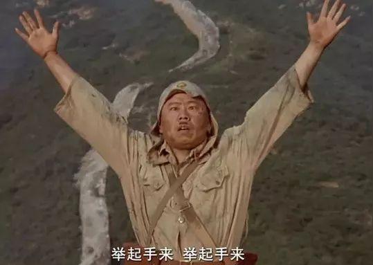 喷火的日本兵,被老黄牛追的潘长江,还有村里小孩不的断恶搞的,层出不