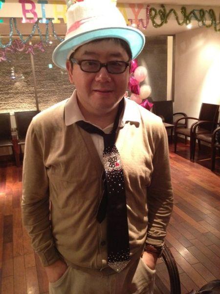 akb48为秋元康庆祝生日