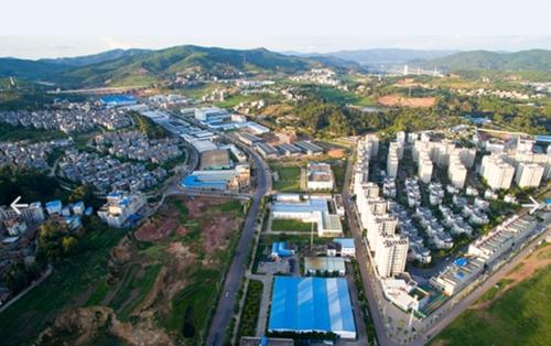 先后深入楚雄国家高新技术产业开发区管委会,开发区创新创业服务中心