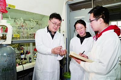 做科研做的是“长线投资”