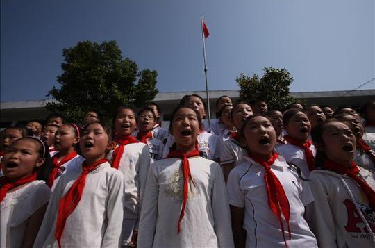 耳熟能详的优秀歌曲的演唱,唱出了红歌的气势和激情,更唱出了红歌