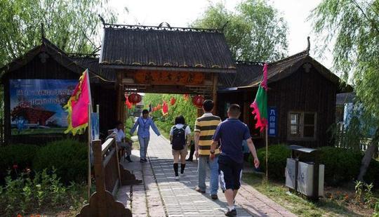 农村的冷门职业悄然兴起,不用进城,一个月也能赚上8000