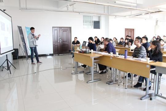 信息与控制工程学院自动化实验中心成功举办科技创新项目结题答辩会