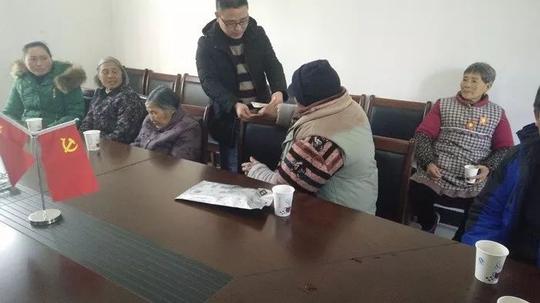 商会走访慰问贫困户创业不忘回馈家乡