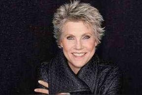 安妮&middot;莫莉