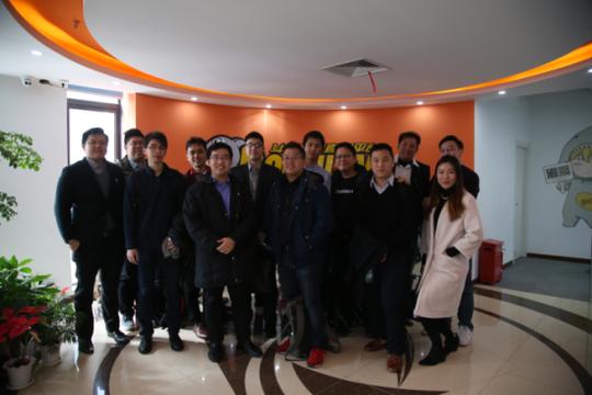 光谷创客街区将新加坡的创业者邀请到江岸区,就中新创业合作交流,与